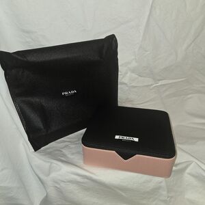 uPrada Beauty Zip Jewelry / Makeup Case with Drawstring Pouch – GWP Promo